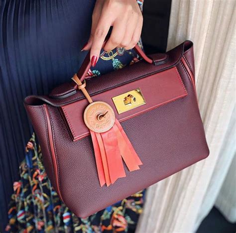 hermes 92227112104704|Hermès 101: All About the Hermès 24/24 .